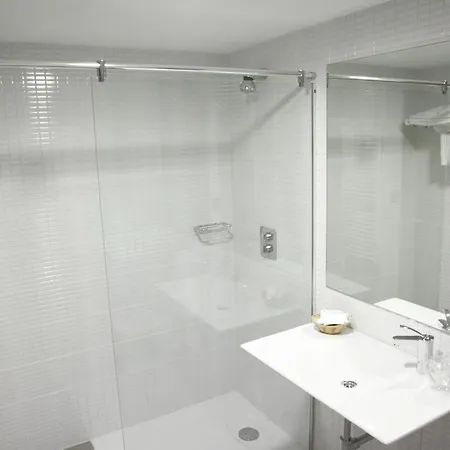 Otel Cesaraugusta 3*