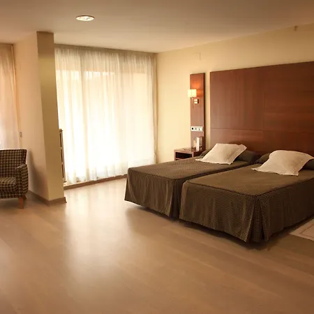 Hotell Cesaraugusta 3*