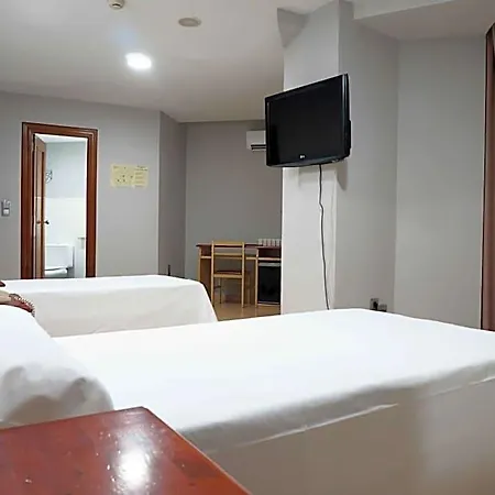 Otel Cesaraugusta 3*