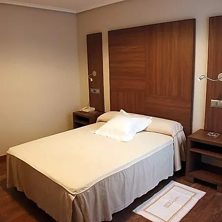 Cesaraugusta 3*