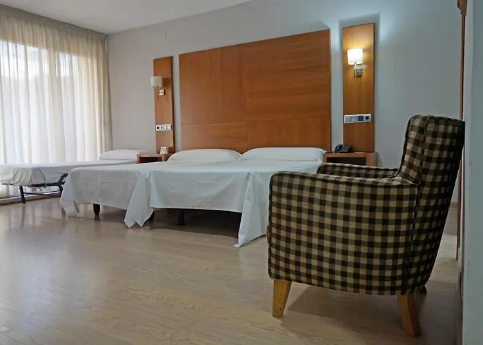 Cesaraugusta Hotell 3*