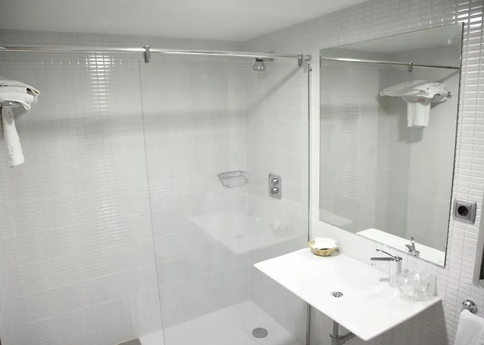 Hotel Cesaraugusta 3*