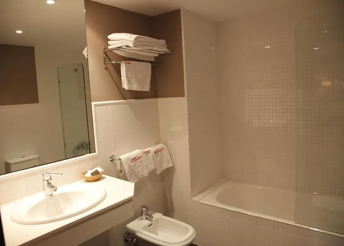 Hotell Cesaraugusta 3*